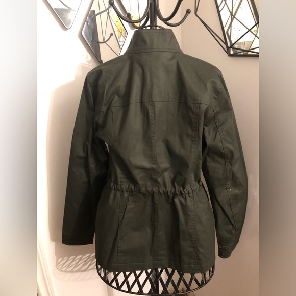 Medium size green Tommy Hilfiger jacket with cinchable waist - Picture 5 of 9